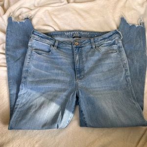 AE Super High Rise Jeggings Size 14 Regular